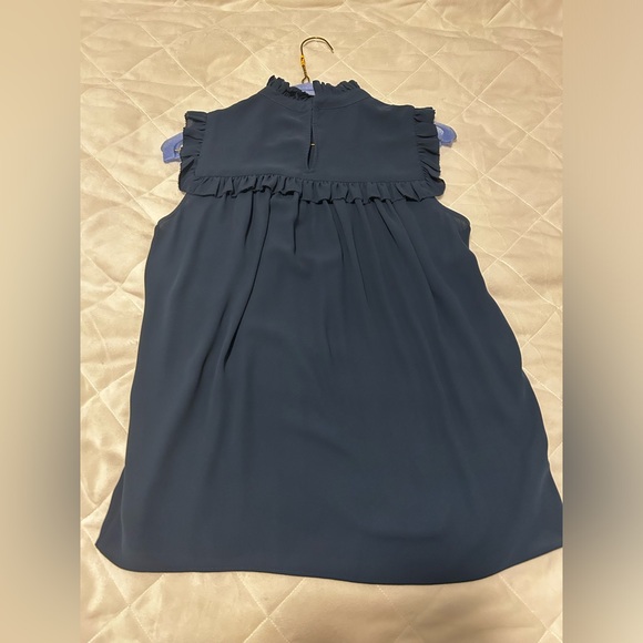 Teal Sleeveless Top - Picture 1 of 6